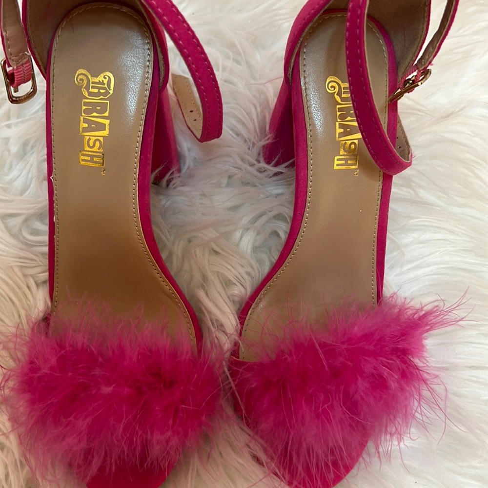 Pink heels with fur